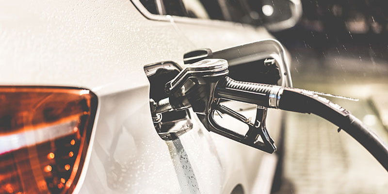 Causas olor a gasolina auto